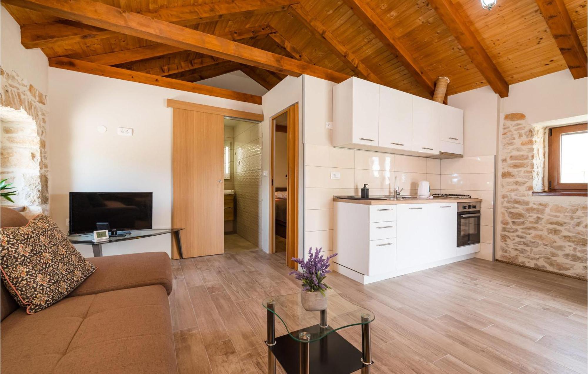 Pet Friendly Home In Murvica With Kitchen Экстерьер фото